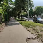 Dorothy Near Park شقة